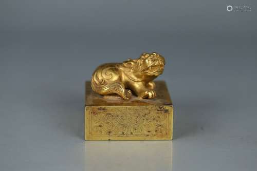 A Gilt Bronze Beast Seal