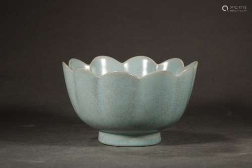 A Ru Kiln Porcelain Bowl