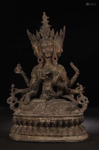 A Gilt Bronze Guanyin Ornament