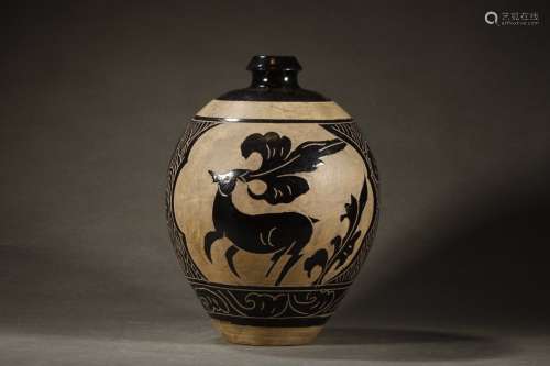 A Cizhou Kiln Porcelain Vase