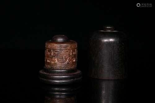 An Agarwood Thumb Ring