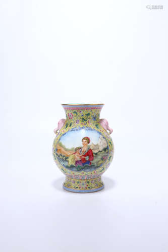 chinese famille rose porcelain vase with foreigner pattern