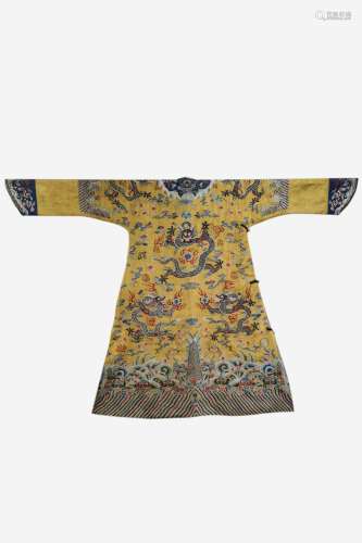 oversea backflow embroidery robe with dragon pattern