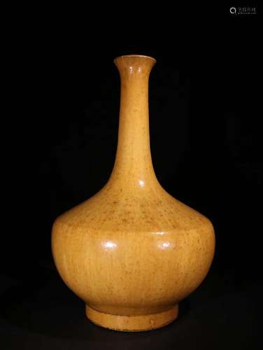 Porcelain Yellow Glaze Vase