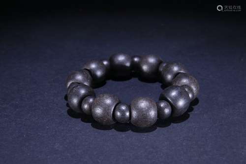 An Agarwood Bracelet