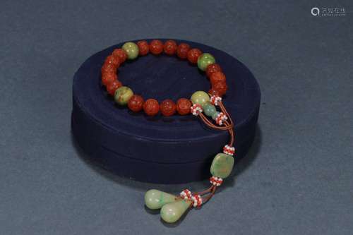 Agate 18-Bead Bracelet