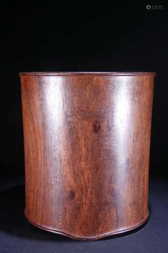 Peer Wood Brush Pot With Pattern