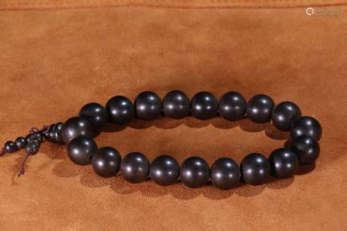 Agarwood 18-Bead Bracelet