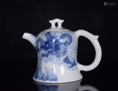 Porcelain Blue&White Dragon Pattern Pot