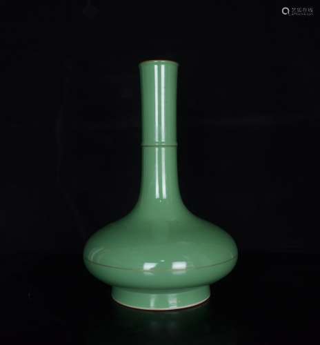 Porcelain Green Glaze Vase