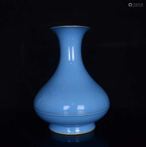 Porcelain Blue Glaze Yuhuchun Vase