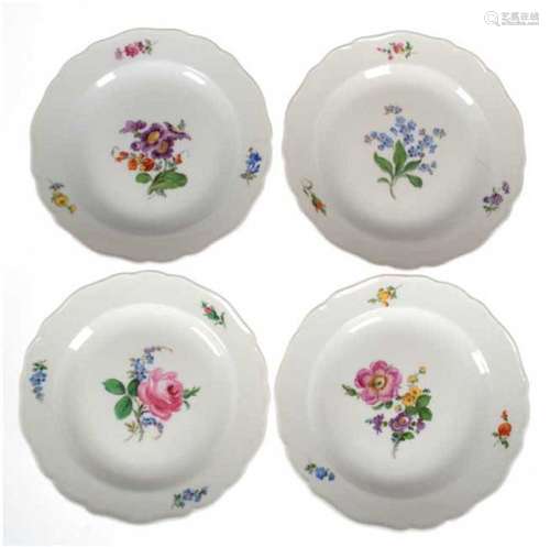 4 Meissen-Teller, 1x 1924-1934, Bunte Blume 1 und 2, Neuer Ausschnitt, 1. Wahl, Dm. 17,5cm