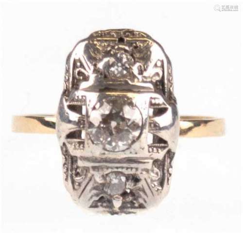 Art-Deco-Ring, 585er GG und Platin, Mittelstein ca. 0,50 ct. mit kaum sichtbaren Chip ander T