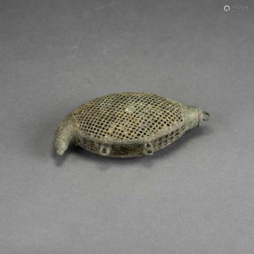 A CHINESE FISH-BASKET-SHAPED BRONZE CENSER