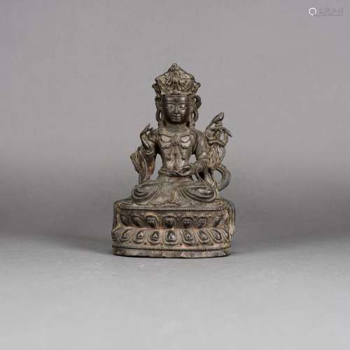 A CHINESE BRONZE FIGURE OF GUANYIN