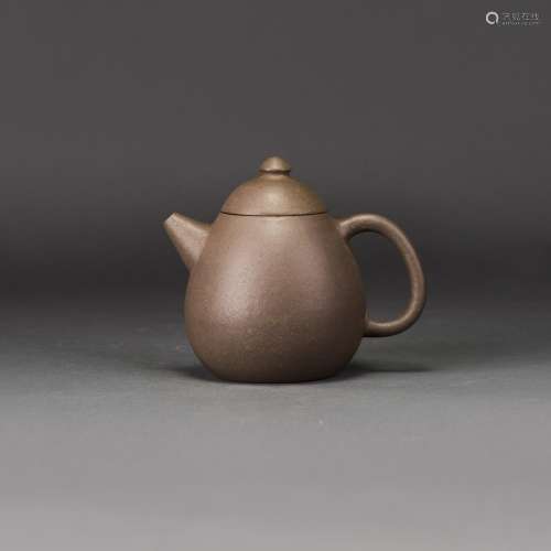 A CHINESE ZISHA TEAPOT