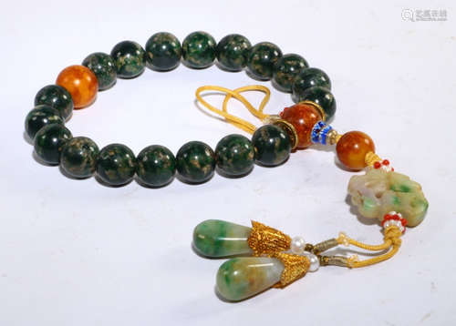 JADEITE STRING BRACELET WITH 18 BEADS