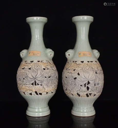 QIANLONG MARK CELADON GLAZE VASE PAIR