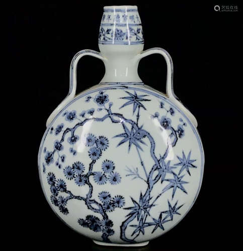 XUANDE MARK BLUE&WHITE GLAZE VASE