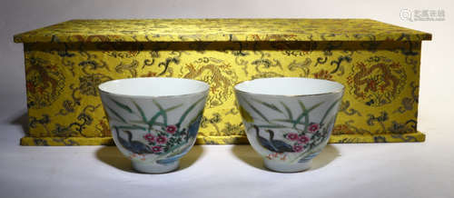 DAQINGGUANGXUNIANZHI MARK FAMILLE ROSE GLAZE CUP PAIR