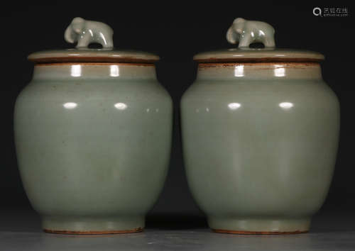 PAIR OF LONGQUAN YAO GREEN GLAZE JAR