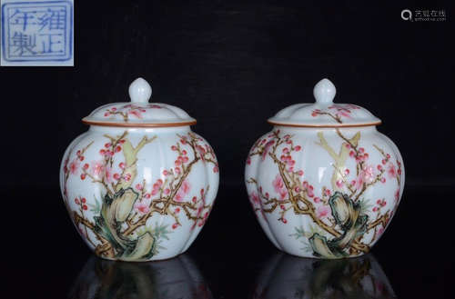 YONGZHENG MARK FAMILLE ROSE GLAZE JAR PAIR