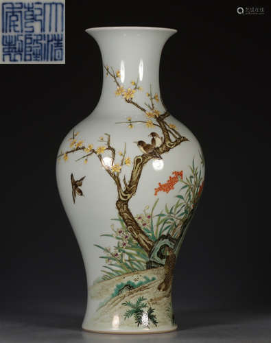 DAQINGQIANLONGNIANZHI MARK FAMILLE ROSE GLAZE VASE