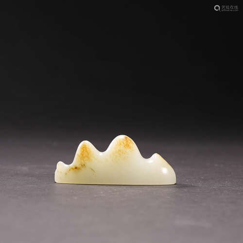 A  WHITE JADE BRUSH REST WITH ‘YUAN YA TANG WEN FANG’ MARK