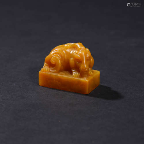 A  TIANHUANG STONE BEAST SEAL WITH MARK