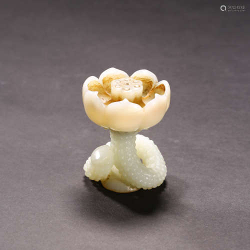 A  WHITE JADE LOTUS INCENSE HOLDER