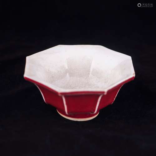 A OCTAGONAL RED-GLAZED BOWL, WITH DAOGUANG MARK