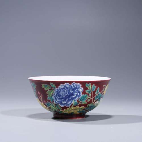 AN ENAMELED PORCELAIN BOWL WITH KANG XI YU ZHI MARK