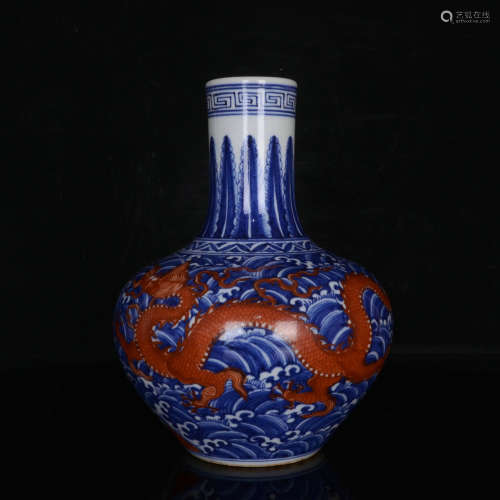 A Blue and White Iron Red Wave Dragon Pattern Porcelain Tianqiuping