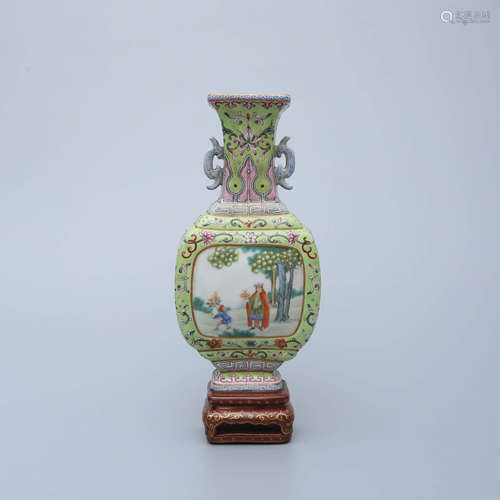 An Enamel Figure Porcelain Wall Vase