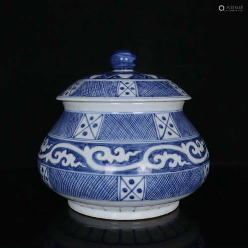 A Blue and White Geometric Pattern Porcelain Jar with Cover