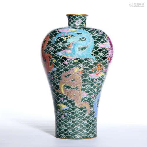 A Green Ground Famille Rose Dragon Pattern Porcelain Meiping