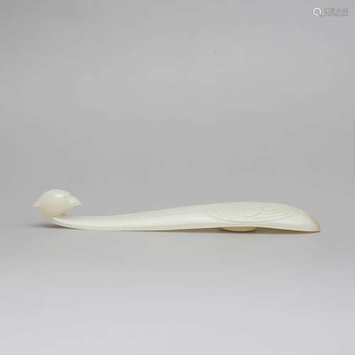 A Phoenix Head Carved White Jade Belt Hook