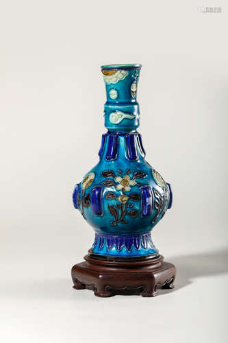 Chinese Fahua Glazed Porcelain Vase