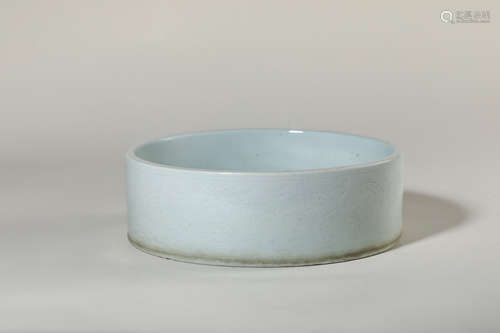 Chinese White Glazed Anhua Porcelain Water Coupe