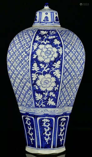 BLUE&WHITE GLAZE VASE WITH FLOWER PATTERN