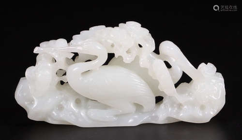 HETIAN JADE CARVED CRANE SHAPED PENDANT