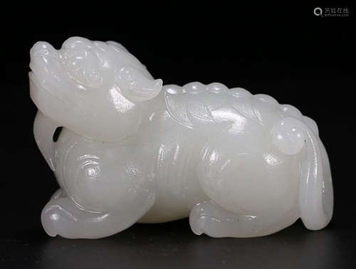 HETIAN JADE CARVED BEAST SHAPED PENDANT