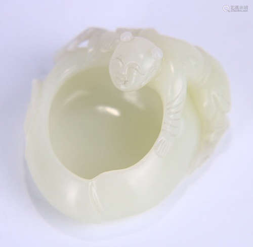 HETIAN JADE CARVED BRUSH WASHER