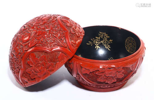 LACQUER CARVED FLORAL PATTERN BOX