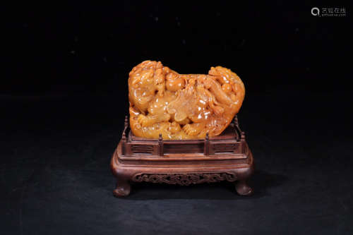 Backflow：Highest Quality. Old Shoushan Tianhuang Stone Ornament Carved with Kylin Presenting Treasure