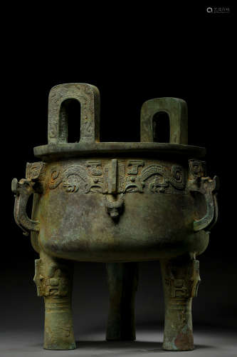 OLD CHINESE BRONZE TRIPOD DING
