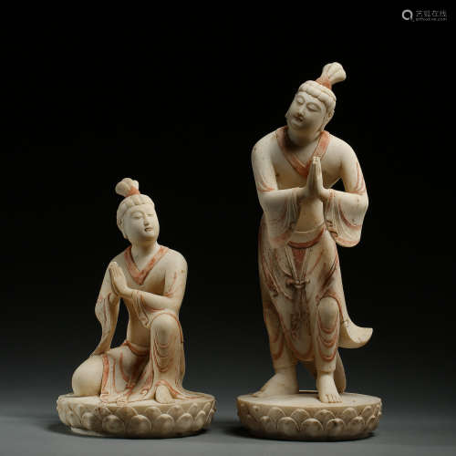 A PAIR OF OLD CHINESE WHITE MARBLE CARVED FIGURINES