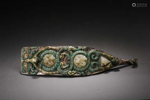 CHINESE BRONZE BELT HOOK INLAID WITH GOLD, SILVER AND HETIAN JADE