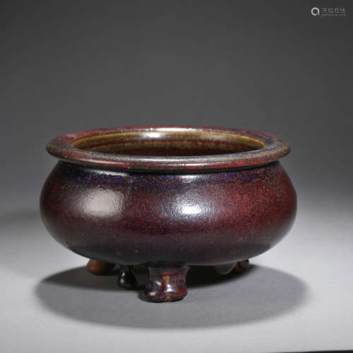 QING DYNASTY,RED GLAZED PORCELAIN TRIPOD STOVE