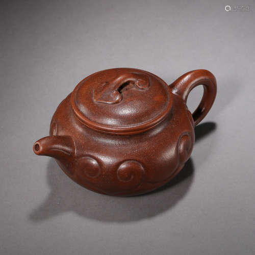 QING DYNASTY, CHINESE PURPLE CLAY TEAPOT